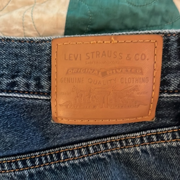 Levi’s ribcage denim shorts size 31 - Picture 4 of 7